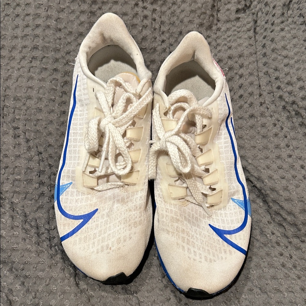 Nike White and Blue Running Shoes